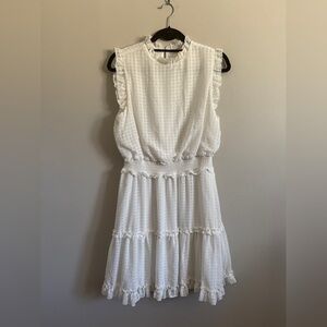Leela and lavender sleeveless ruffled tiered dress white size L shirred waist